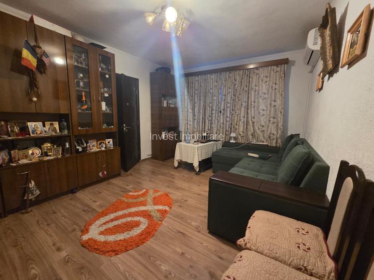 Vanzare-Apartament 3 camere-etajul 2-Alexandru cel Bun - 2