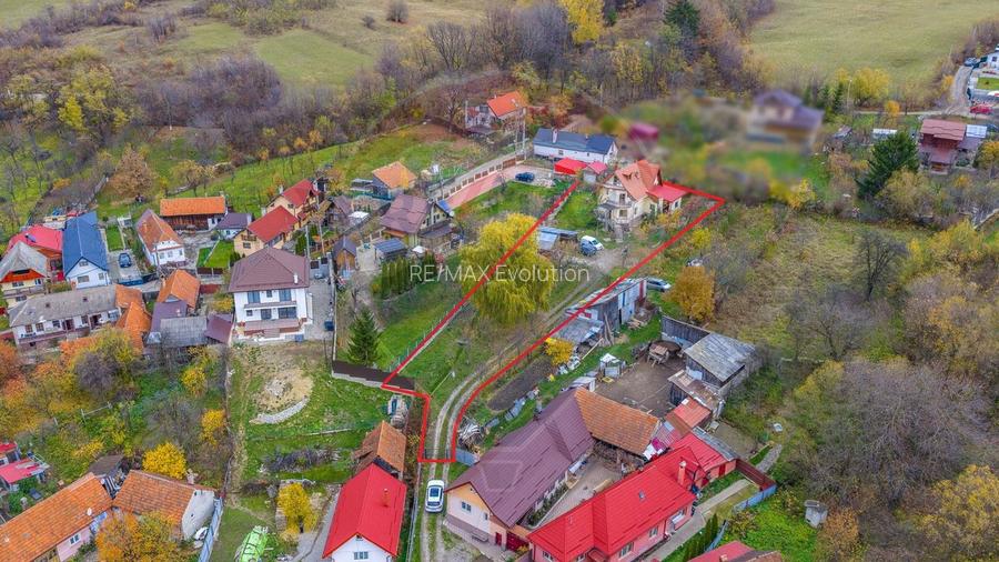 Casă / Vilă cu 6 camere de vânzare in Tarlungeni - 2