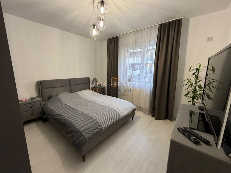Apartament 2 camere, decomandat, mobilat, parcare inclusa, Sector 4 - 12