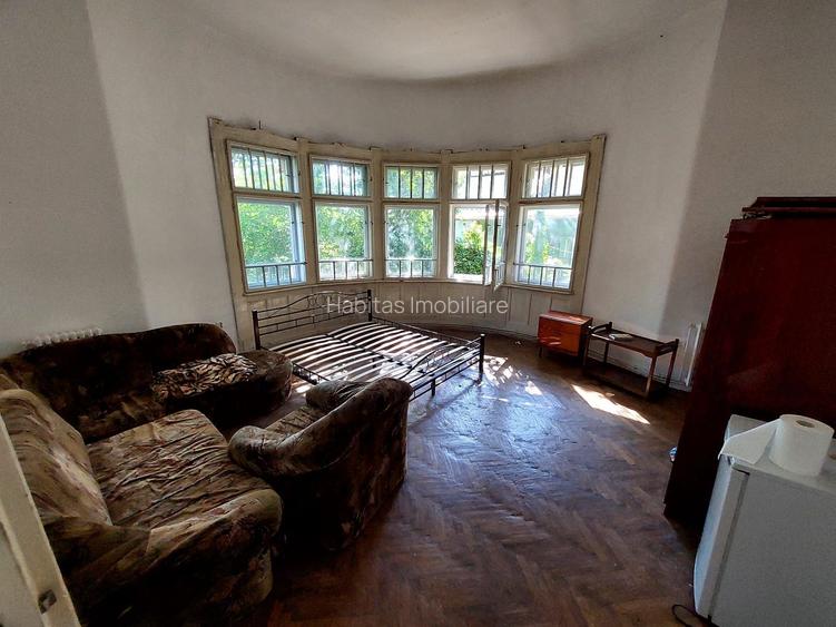 Vila impozanta  intr-o zona deosebita cu 1.440 mp teren - 3