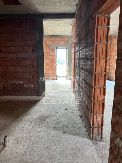 Casa individuala cu 4 camere si teren de 670 mp, Parta,  comision 0 - 16