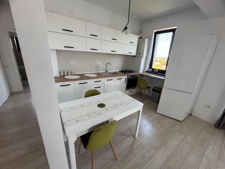 Vând apartament 2 camere bd Pipera , preț 180000 € - 4