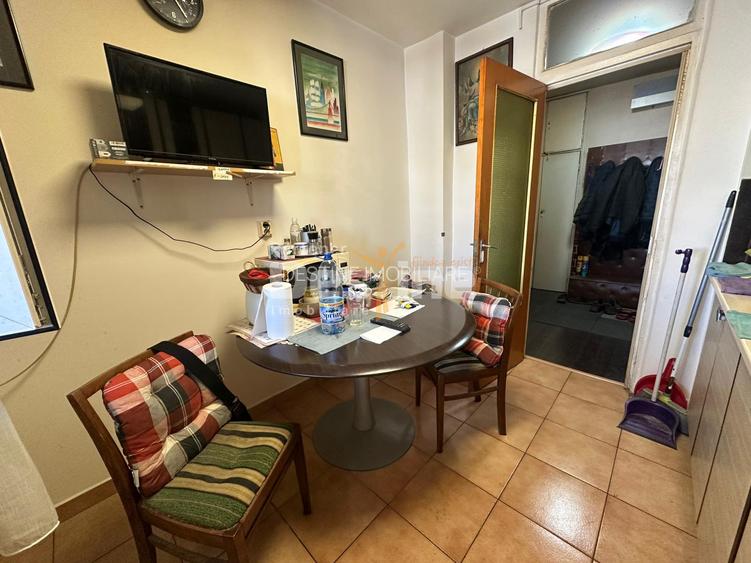 Apartament 3 camere decomandat - 2 bai - etaj 7/8 in zona Vitan - 6