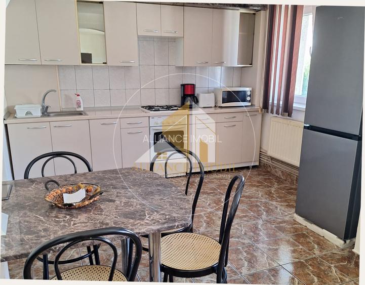 APARTAMENT 3 CAMERE DE VANZARE , DECOMANDAT , ZONA CENTRALA - 3