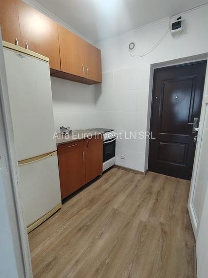 Garsoniera de vanzare in zona Tractorul - 8