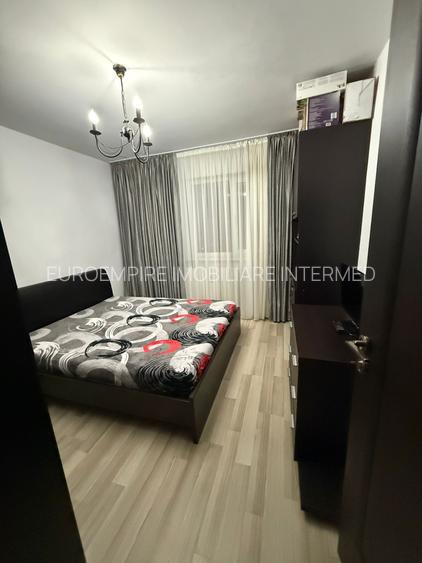 Apartament 3 camere decomandat, zona KM 4-5 - 5