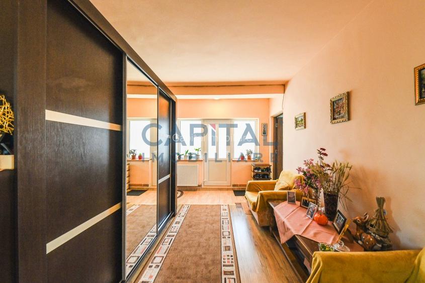 Casa 9 camere, teren 560mp, garaj, comision 0 - 7