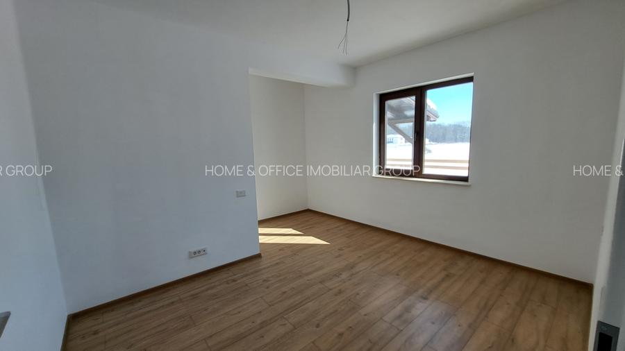 CASA 4 CAMERE CU SUPRAFATA GENEROASA IN  STIL NEOROMANESC - 32