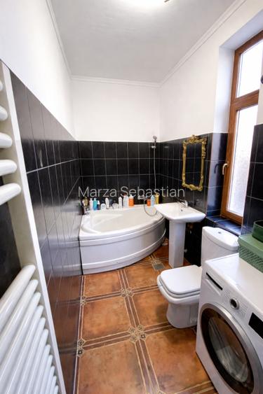 Casa Ultracentrală si Spatiu Comercial - 5