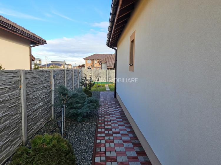 Duplex deosebit, pe parter, Moșnița Nouă, lângă Timișoara, comision 0% - 9