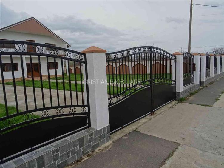 Vila P+1, constructie 2013, teren 700 mp, la 50Km de Braila - 2