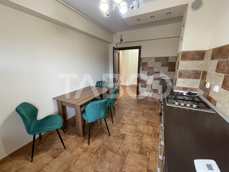 Apartament cu 4 camere si loc de parcare de inchiriat in zona Strand - 8