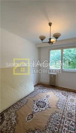 Apartament cu 3 camere, etajul 1, str. Milcov, Bacau - 9