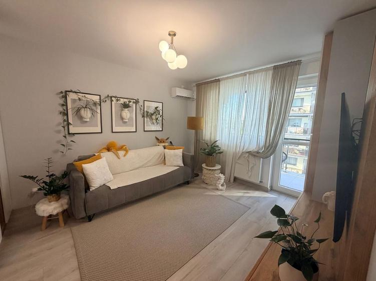 Vanzare apartament 2 camere Hils Pallady