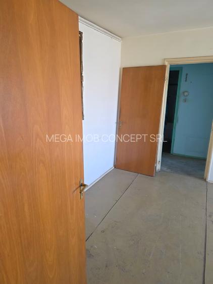 Apartament de 3 camere -luminos - 15