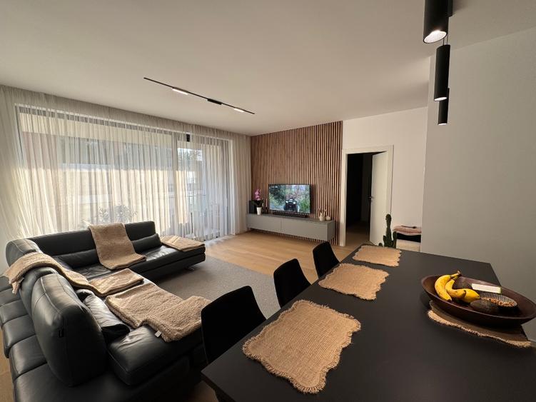 Apartament deosebit de vanzare complet utilat