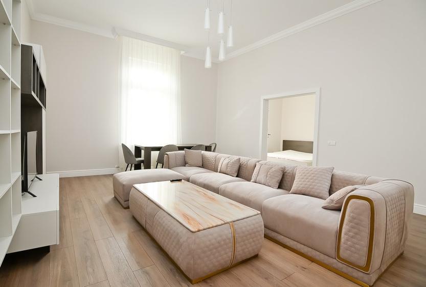 SUPER LUX , ZONA CENTRALA,  FOARTE SPATIOS, INSCRIS SAD, IDEAL SEDIU FIRMA