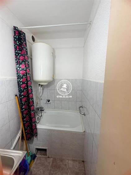 Camera de camin cu baie proprie Baza 3