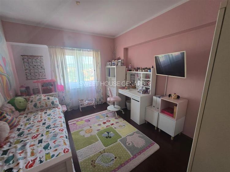 Apartament cu trei camere renovat zona Campului - 6