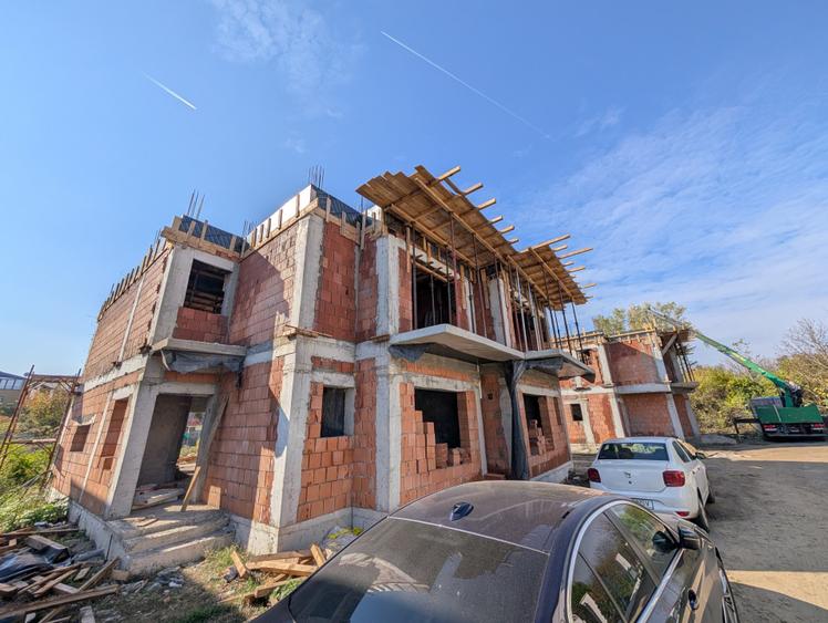 Casa 5 camere 180mp | 0 comision | Otopeni Train Vuia | 220mp teren