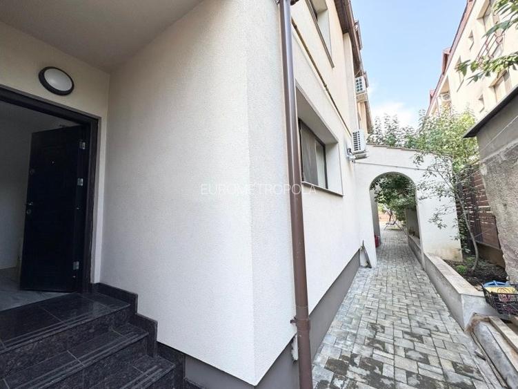 EXCLUSIVITATE!!! Zona Jiului – Vila cocheta, curte generoasa! - 22
