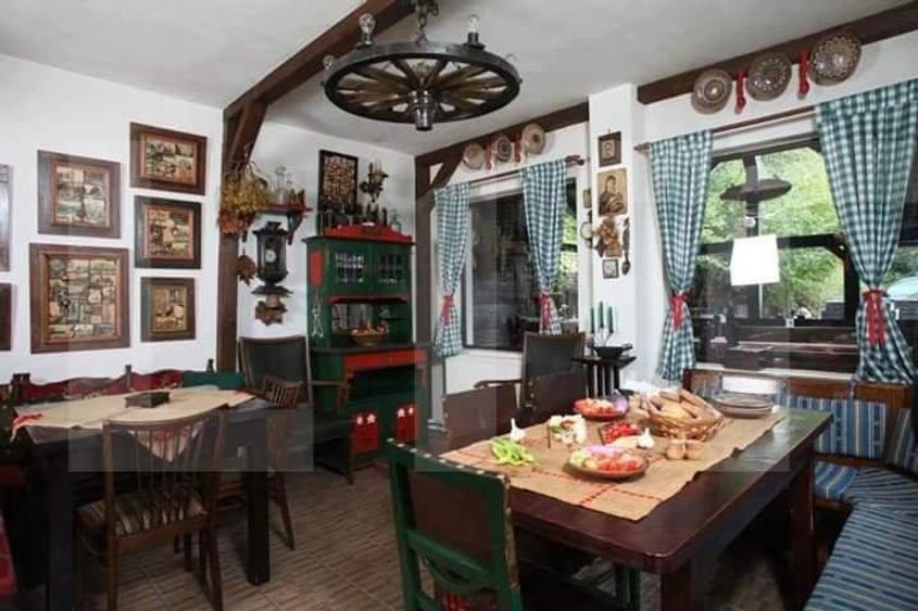 Casa de 6 camere, 320 mp, teren 700 mp, zona Bran
