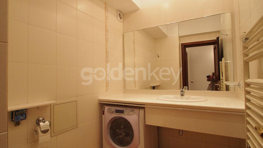 Apartament spatios cu 4 camere, vedere frumoasa