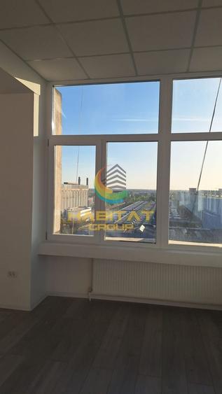 Vanzare spatiu comercial 250 mp langa metrou Sector 4