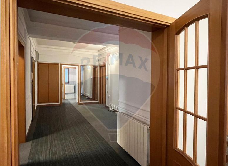 Apartament / Birou, 4 camere, Floreasca - Dorobanti, 163 mp + curte