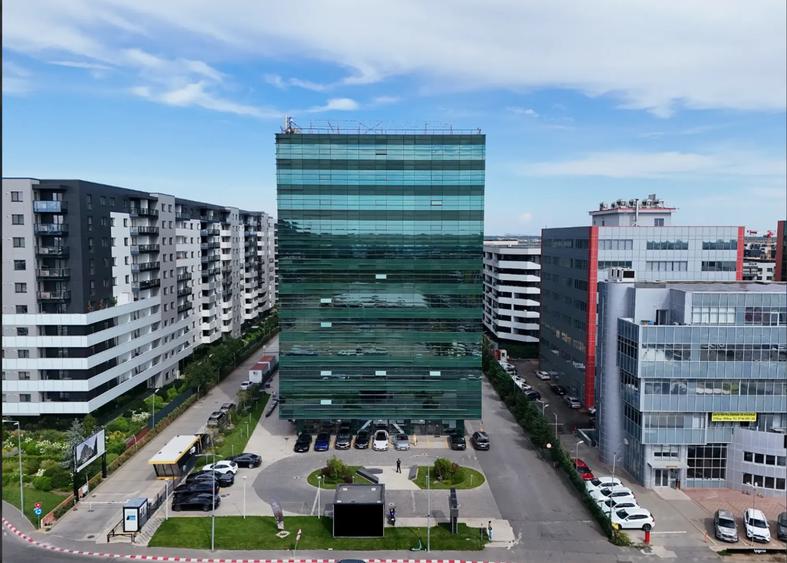 Spatiu comercial de inchiriat in Hyperion Towers