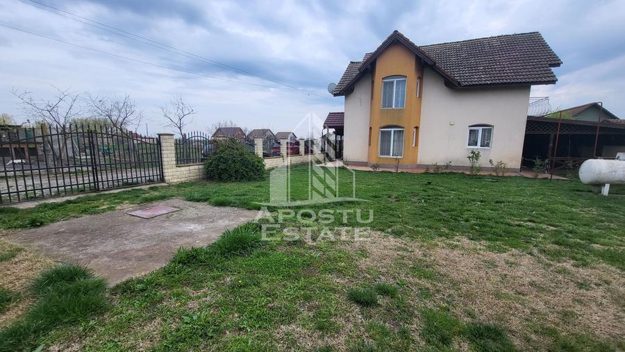 Casa individuala cu 4 camere,garaj si teren generos,Sanmihaiul German