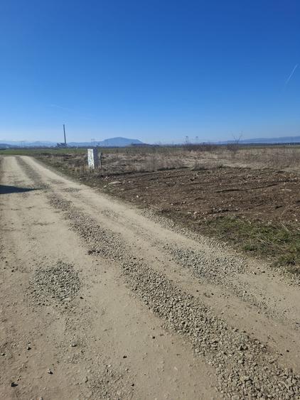 Teren pentru constructie cu utilitati si proiect casa