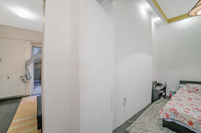 4 camere*Parter/2*Vila interbelică*Curte comună*120 mp utili*C. Dona 5