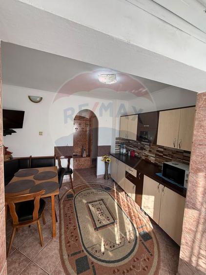 DE INCHIRIAT Apartament 2 camere cu garaj zona Europa