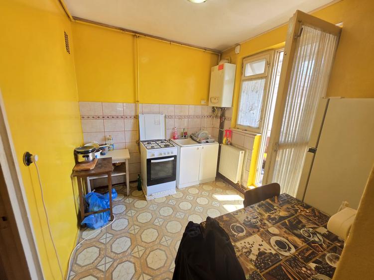 Vanzare Apartament 2 camere zona Grivitei ,Str.Mircea cel Batran
