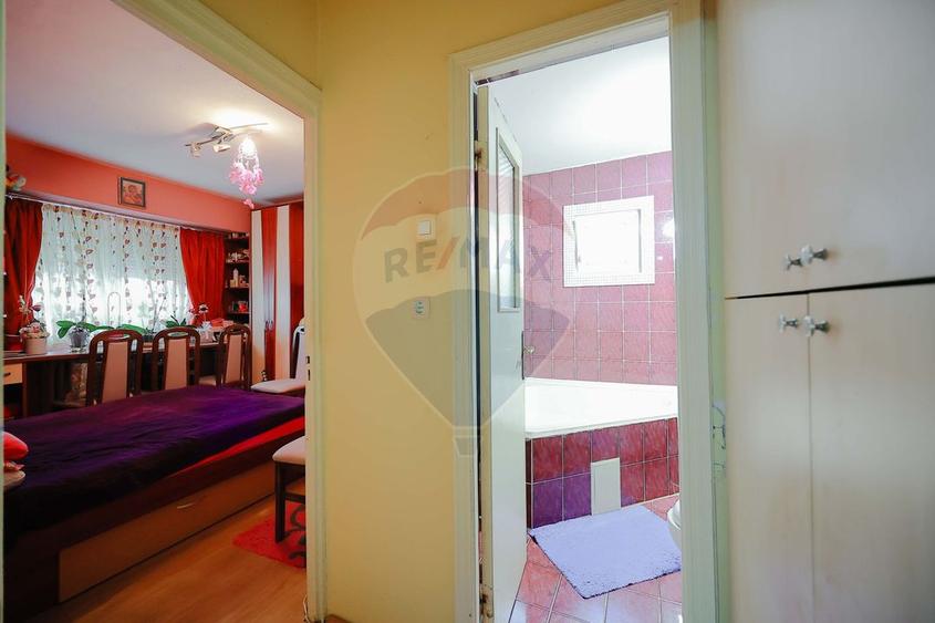 Apartament cu 4 camere, de vânzare în zona Rogerius