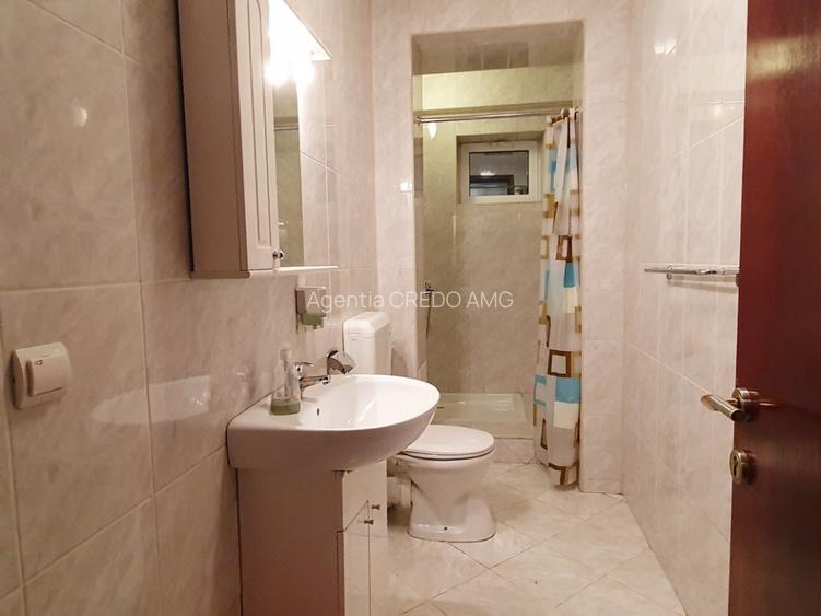 De inchiriat: Spatiu birouri 3 camere, 90 mp, Calea Calarasilor - 9