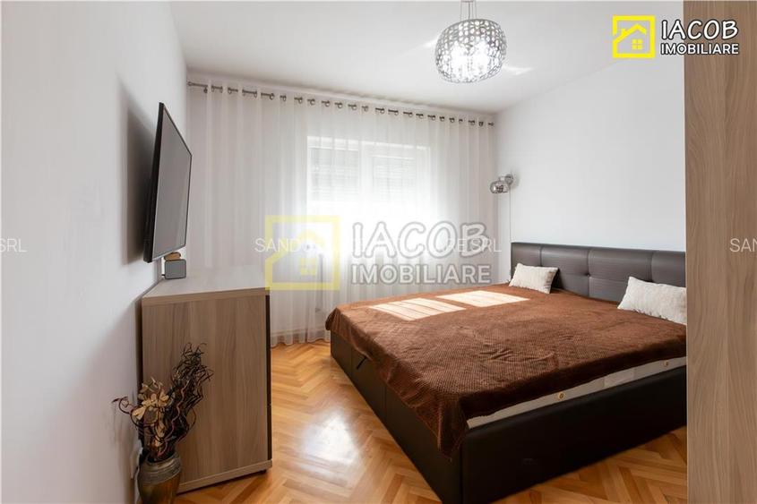 Apartament 3 camere decomandate, central,str. 9 Mai Bacau - 24