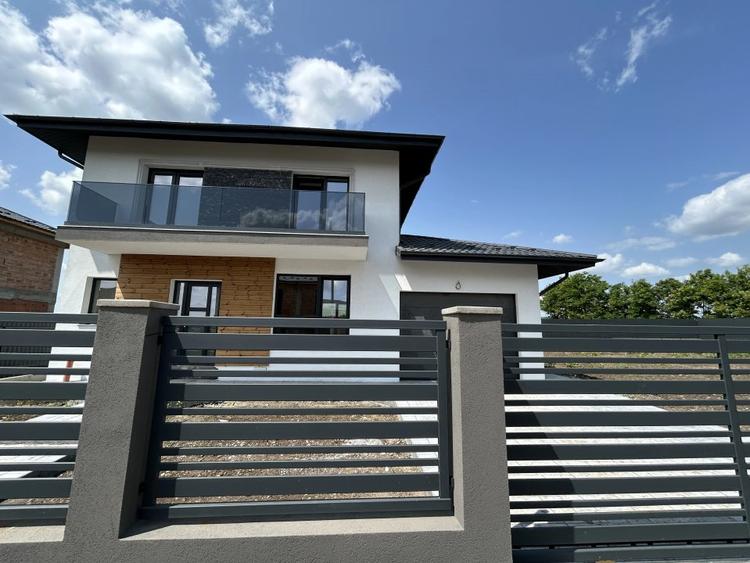Vilă individuală cu garaj, teren 700 mp (extensibil la 1.300 mp) — Valea Lupului