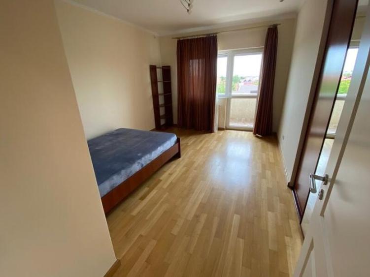 Închiriere Apartament 4 camere în Băneasa