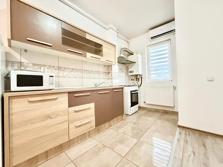 Comision 0%! 2 camere str Tineretului + loc de parcare - 4