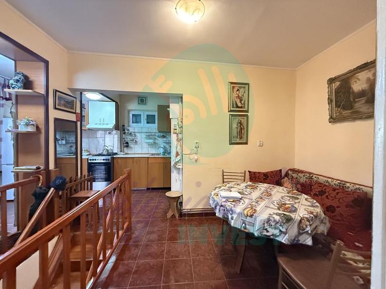 Casuta "bunicii" la 2 pasi de Calea Calarasilor