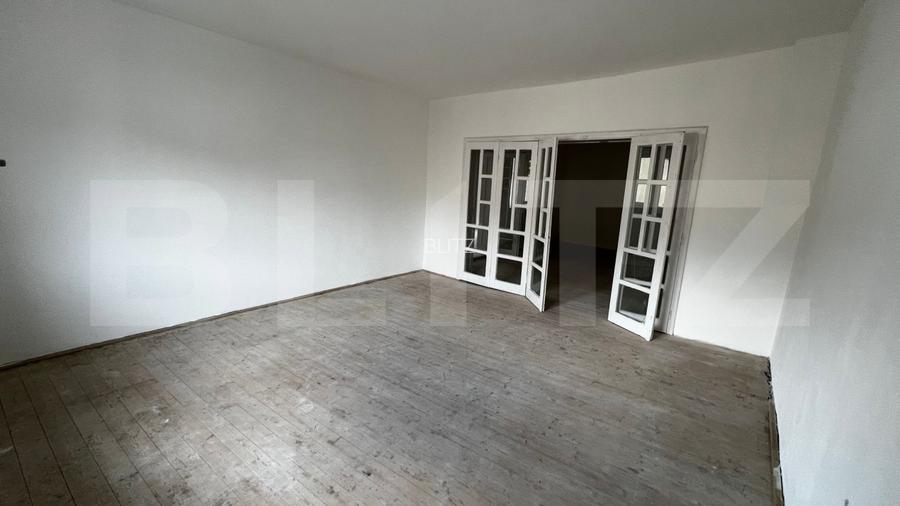 Casa de vânzare, 6 camere, 198 mp utili, teren 644 mp, zonă centrală - 10