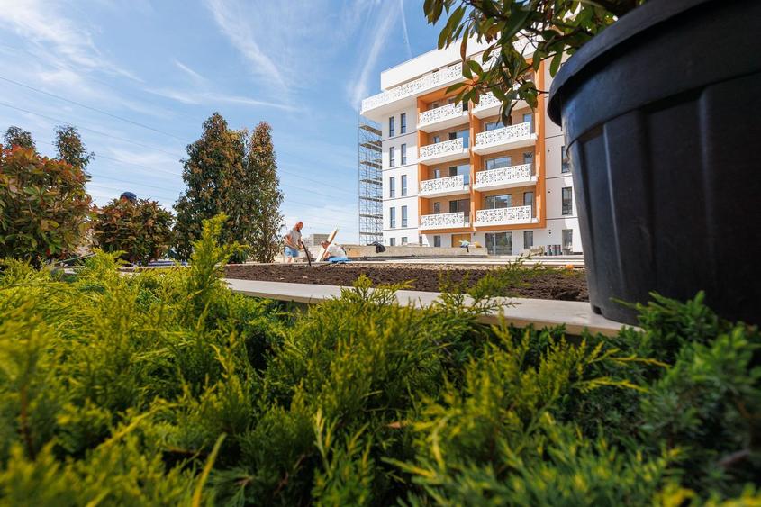 Apartament 24 E -2 camere-Future Residence-Zona Torontal-Piscina privata