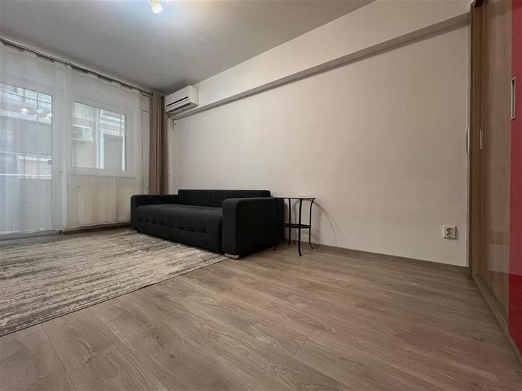 Apartament de vanzare cu 1 cameră - sos.Voinesti Iași