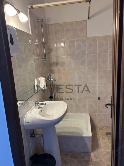 Apartament 1 camera decomandata, in Centru, langa Tribunal!