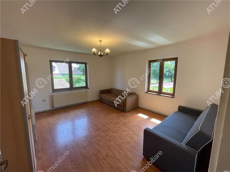 Apartament 3 camere decomandate curte comuna din zona Tiglari Sibiu