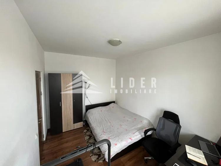 Se inchiriaza apartament living cu bucatarie, dormitor zona Grand Hotel Italia