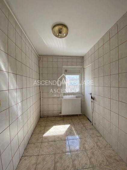Garsonieră 36 mp Decebal – Piața Muncii, Sector 3 - 5