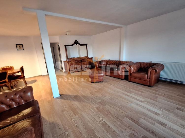 Apartament 3 camere – Splaiul Unirii Apartament cu 3 camere situat în